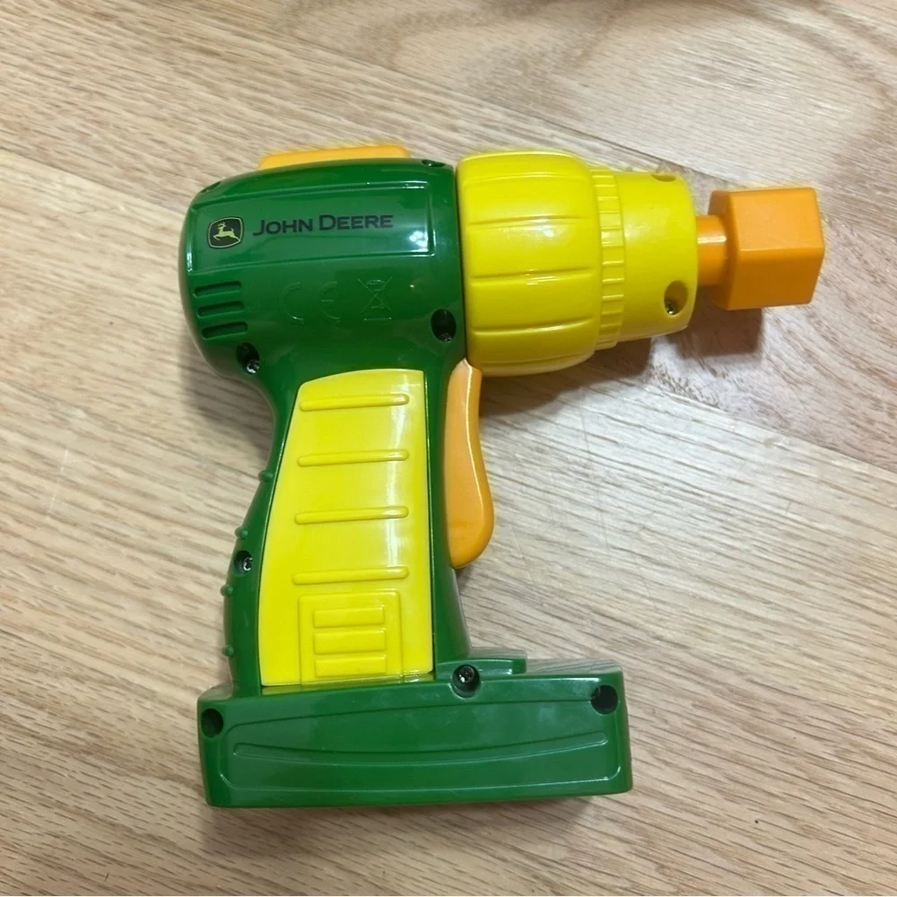 John Deere Build a Johnny Tractor Toy Green Yellow Kids Battery Screwdriver